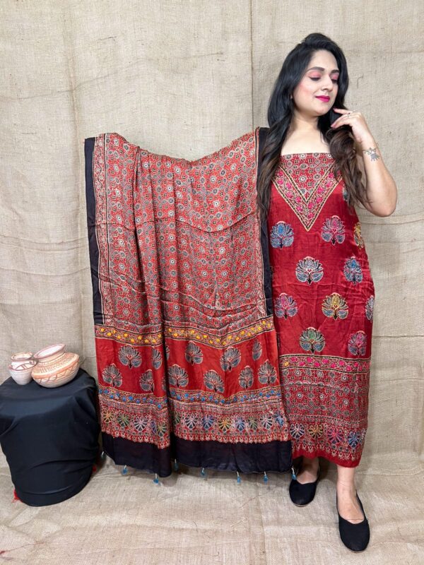 Pure modal silk suit material - Image 14