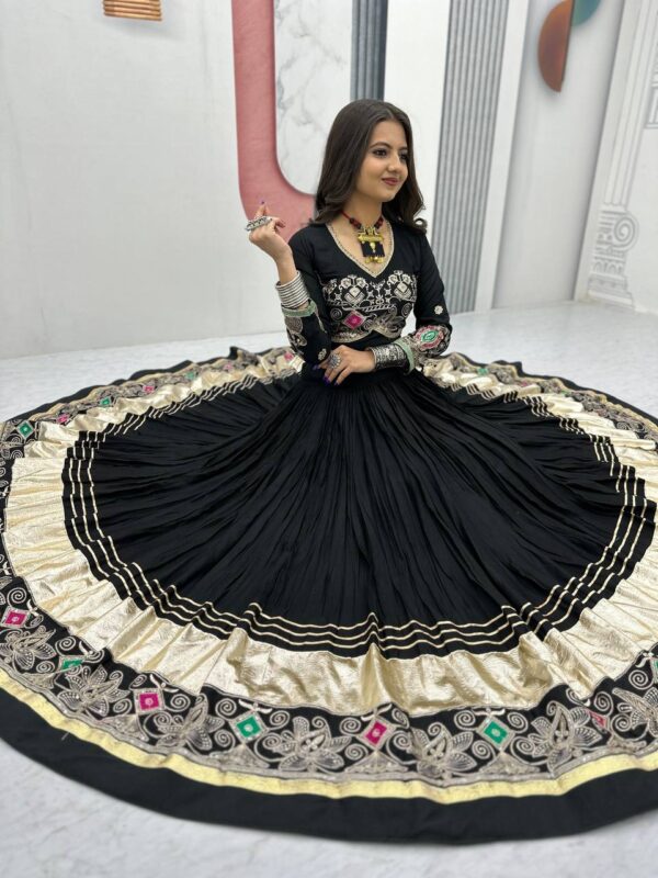 Gujrati Lehengas - Image 3