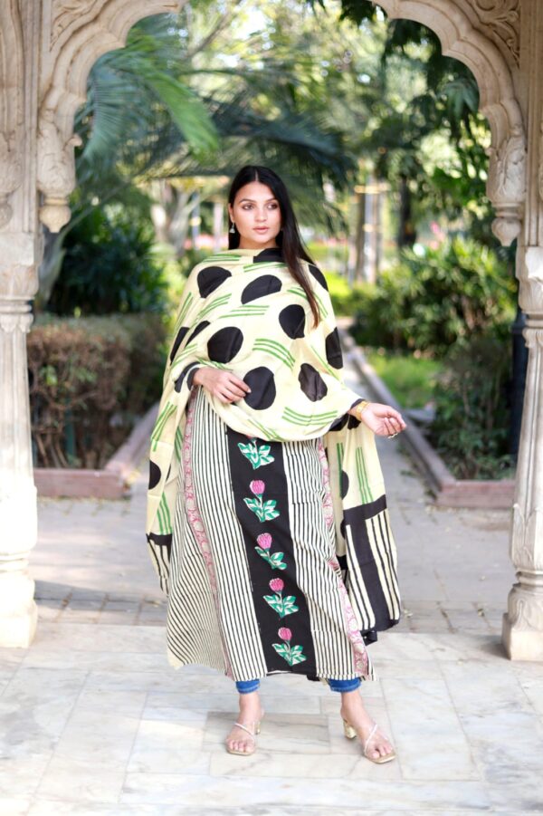 BB  Blocks Modal silk suits material - Image 20