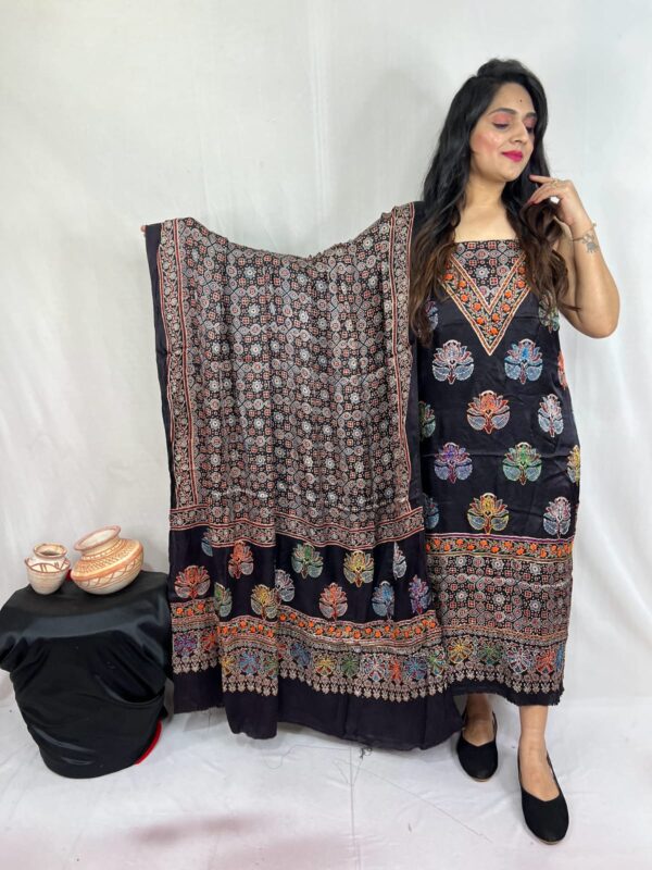 Pure modal silk suit material - Image 13