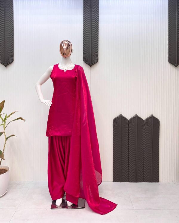 Dress Funky - Image 22