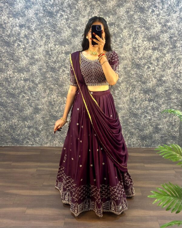 Gujrati Lehengas - Image 44