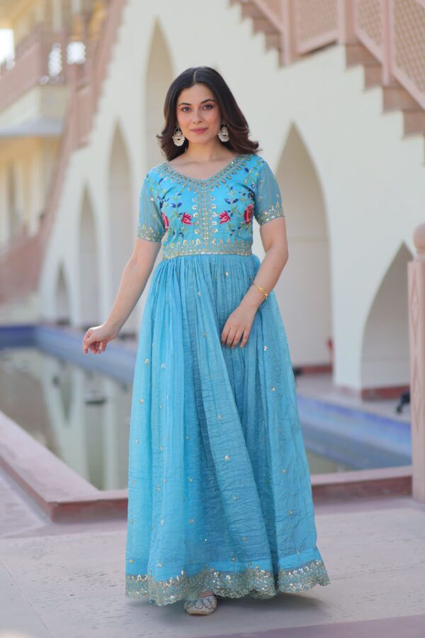 Dress Funky - Image 2