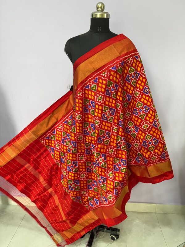 Pochampally Handloom Silk Dupatta/Stole - Image 9