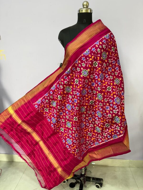 Pochampally Handloom Silk Dupatta/Stole - Image 12