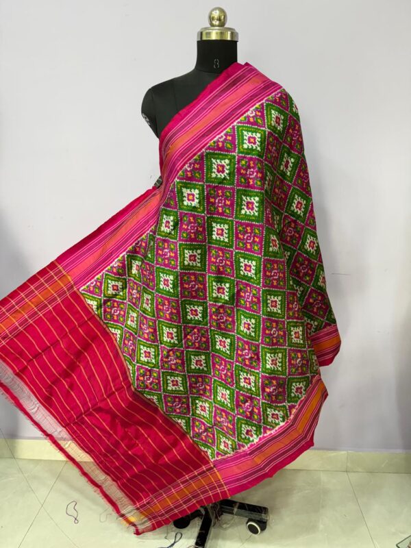 Pochampally Handloom Silk Dupatta/Stole - Image 16