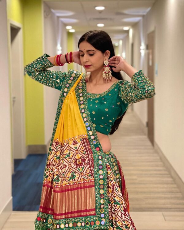Gujrati Lehengas - Image 146